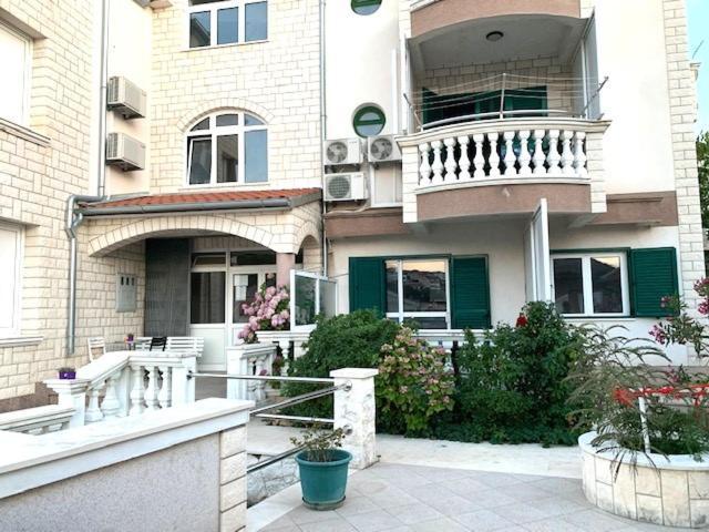 Apartments Bilo - Jela & Ivan Dolac エクステリア 写真