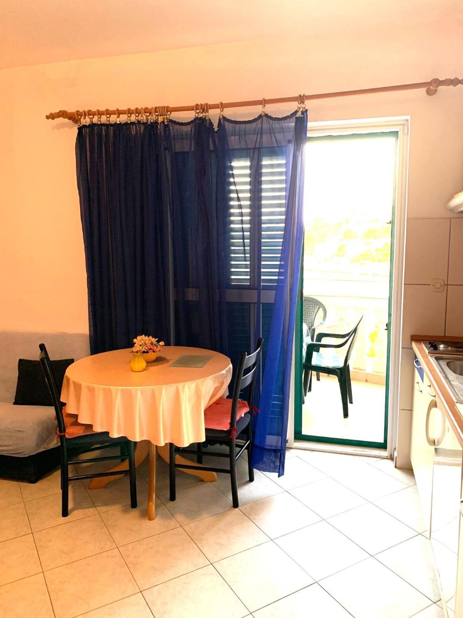Apartments Bilo - Jela & Ivan Dolac エクステリア 写真