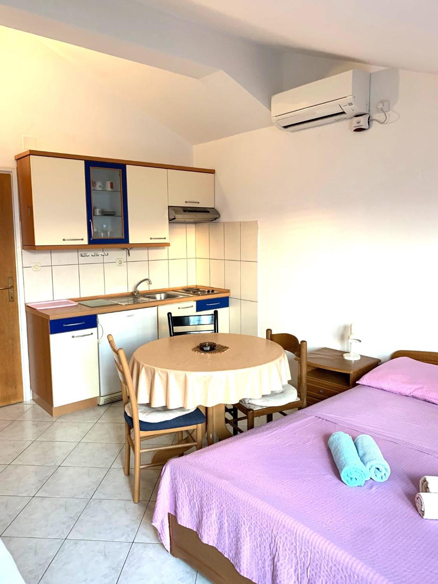 Apartments Bilo - Jela & Ivan Dolac エクステリア 写真